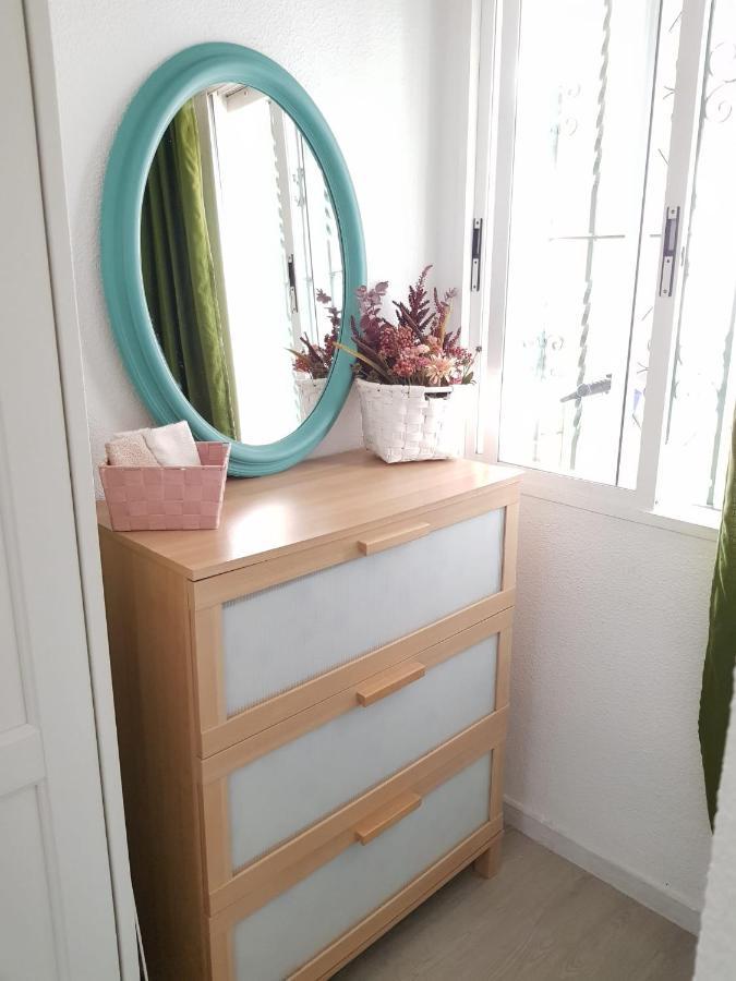 Apartamento Los Alfares De Triana Appartement Sevilla Buitenkant foto